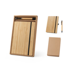 CONJUNTO DE CADERNO A5 EM BAMBU COM PÁGINAS PAUTADAS E ESFEROGRÁFICA EM BAMBU